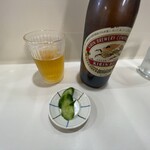 ぎょうざ屋 - 瓶ビール・お通し