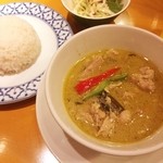 グリーンパッタイ - 今日はグリーンカレー850円