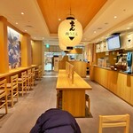 だし茶漬け+肉うどん えん - 内観(一番奥野2人用テーブル席から入口方向)