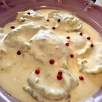 POSILLIPO cucina meridionale - 二種のラヴィオリ　チーズクリームソース・ポルチーニのラヴィオリ、サルシッチャとほうれん草のラヴィオリ