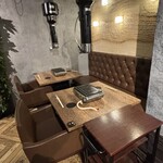 焼肉うしどし - 席