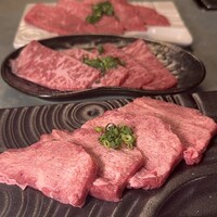 和牛とワイン 焼肉きゅうこん - 