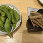鰻の成瀬 - えだまめ（300円）と骨せんべい
