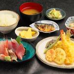 Sakanaya - 天ぷらとお刺身定食
