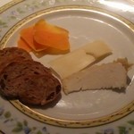 シェ・イノ - チーズ盛り合わせ(私)