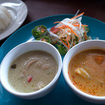 ドゥワンチャン - 「2種類のカレーが楽しめる贅沢セット」まさに贅沢！なグリーンとレッドカレー！