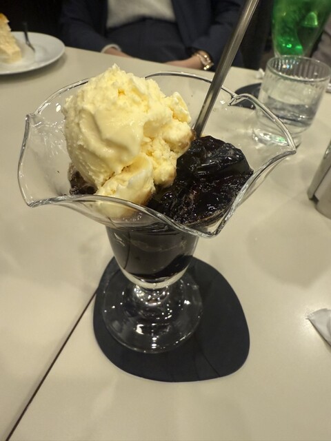 Kissa Shitsu Renoir Tamachi Mitaguchi Ekimae Ten photo 3