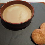 ルグドゥノム ブション リヨネ - レグリース風味のポドクレーム　プティサブレ添え