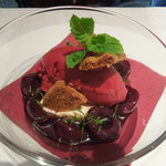 ルグドゥノム ブション リヨネ - チェリーのコンポート　ヴィオレット風味　ライムとドゥルチェチョコレートのムース