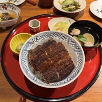炭焼うな富士 名駅店 - うなぎ丼
