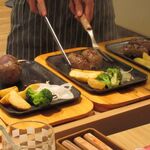 ビッグボーイ - 料理写真:大俵ハンバーグ