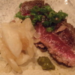 大塚 みや穂 - 本鮪ホホ肉レアステーキ；アップ；取り分けて