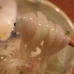 大塚 みや穂 - 蛤出汁　稲庭うどん；麺はこんな感じ