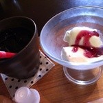 下町情熱食堂 焼オヤジ - デザートと食後のコーヒー