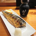 魚虎 - 塩サバ(半身) 1200～1300円