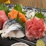 わ楽 - 生サーモン、しめ鯖、ネギトロ