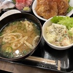 わ楽 - お味噌汁　など