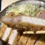 贅沢とんかつ アバンティ - 