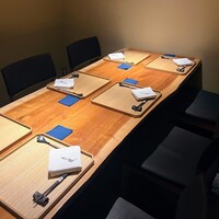 炭火割烹 白坂 - 半個室