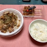 やきとりたけちゃん - 焼鳥丼+追加のセセリ串(+ご飯2/3杯w)