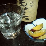 満月茶家 - 宮崎芋焼酎とお通しのさつま芋