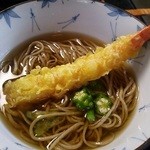 純手打ち十割そば 蕎澤 - 海老天そば（温）。