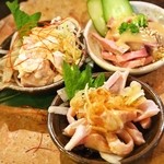 串焼き 焼とんyaたゆたゆ - 豚の刺身三種盛り（オタフク、ガツ、タン）