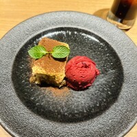 楽食倶楽部 裏小路牛肉店 - 