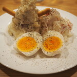 サル食堂 - ポテサラ＆カニサラ合い盛り