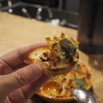 サル食堂 - つぶ貝のハーブバター焼