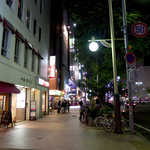 Bar ねもと - 南4西5、市電の通る月寒通沿い・つむぎビルの地下1階にある