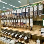 イオンモール 香椎浜店 - ナッツ・チョコ・ドライフルーツ