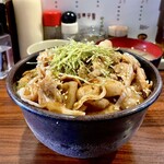 丼達 - てりやきにんにく豚丼 生たまごサービス 味噌汁付き
