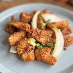 NEW 国産鶏皮のベトナム唐揚げ