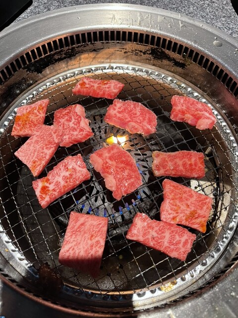 焼肉しゃぶしゃぶ 黒毛和牛焼肉 しゃぶしゃぶ すき焼き 善 なんば店 （クロゲワ