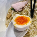 麺屋 彩音 - 醤油の香りが強めでとても良い