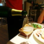 カフェ ドゥ シャンパーニュ - ２番は、ベナール・ピトワ・ブリュットである。