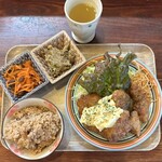 たんぽぽ - 日替定食＋選べる小鉢