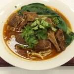 牛三 - 川味红烧牛肉面（牛骨汤）※超大份，加香菜