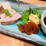 豊。 - にんにくがカリカリしていて肉の柔らかさとの相性が最高