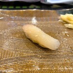 にぎり鮨 一五〇 - ひらめ