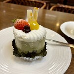 タカダヤ - 抹茶のムースや大納言に栗など