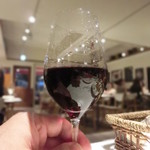 カフェ ドゥ シャンパーニュ - 赤も飲んでみたよ～。しぱいしーでどっしりした味わい。