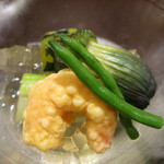 日本料理 太月 - 26年7月　冷し鉢　茶筅小茄子、車海老黄味揚げ、蓮芋、インゲン、出汁ゼリー