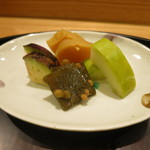 日本料理 太月 - 26年7月　香の物　昆布、茄子、沢庵、瓜