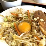 ベジっち - ・肉野菜炒め定食 醤油 800円/税込
・背脂マシ 110円/税込
・生卵 110円/税込