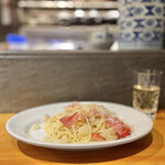 パスタ屋 チェヴィンチ - ランチ、イチゴとホワイトアスパラのオイルパスタ