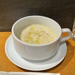 パスタ屋 チェヴィンチ - ランチの前菜、黄人参のポタージュ