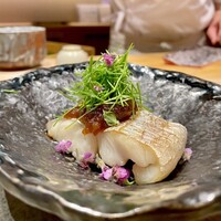 鮨 由う - 