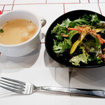 ラザニ屋 - スープ、サラダ